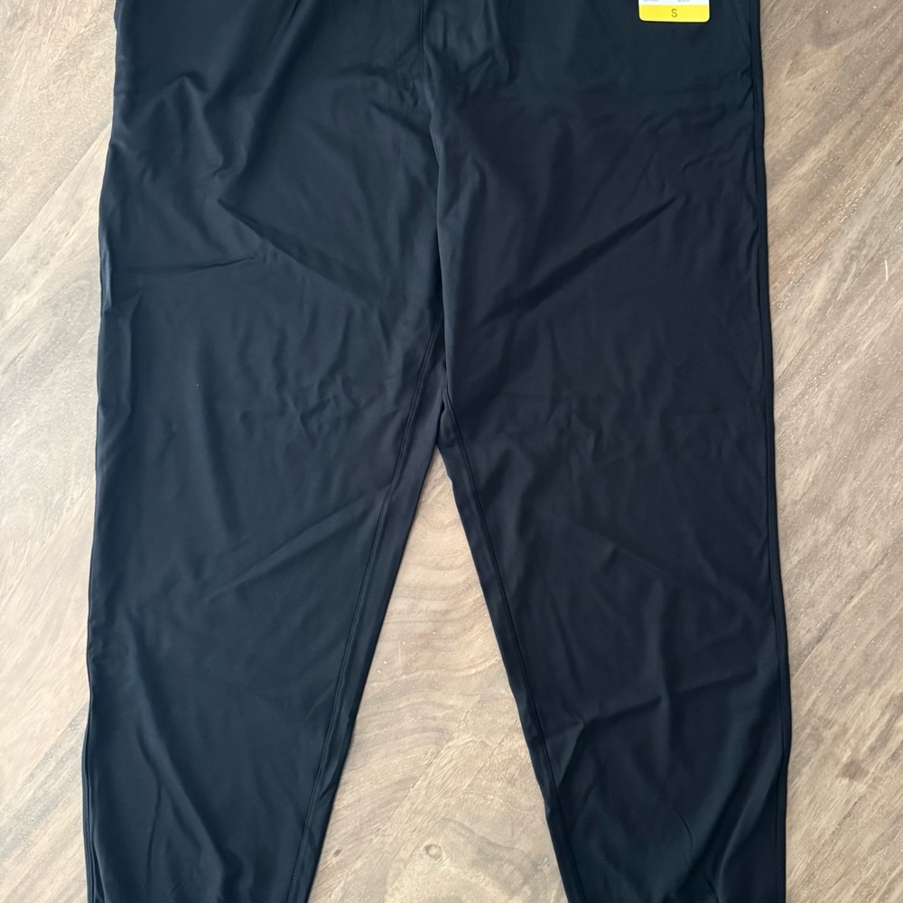 Joggers Women’s Small - Picture 4 of 8